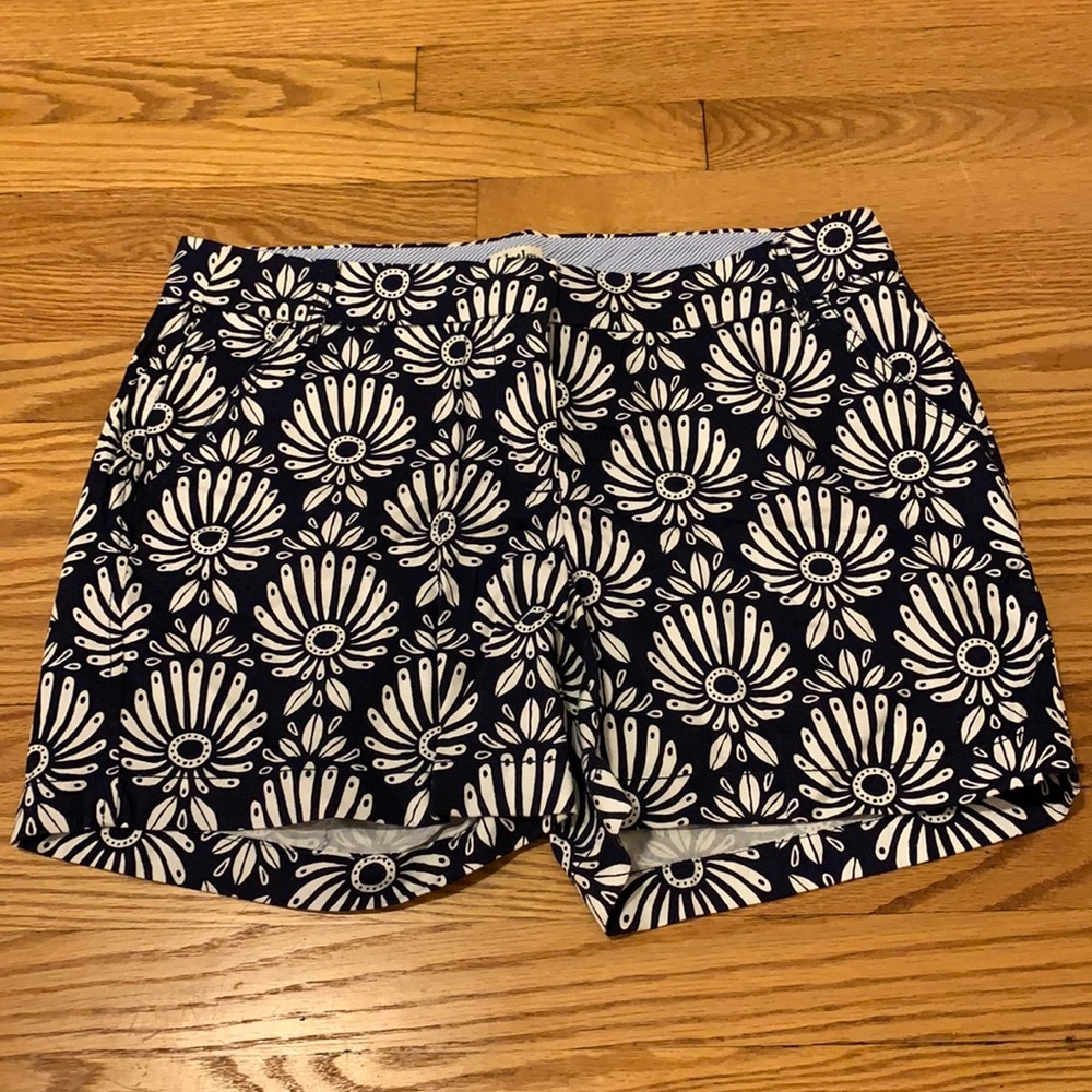Women’s floral shorts